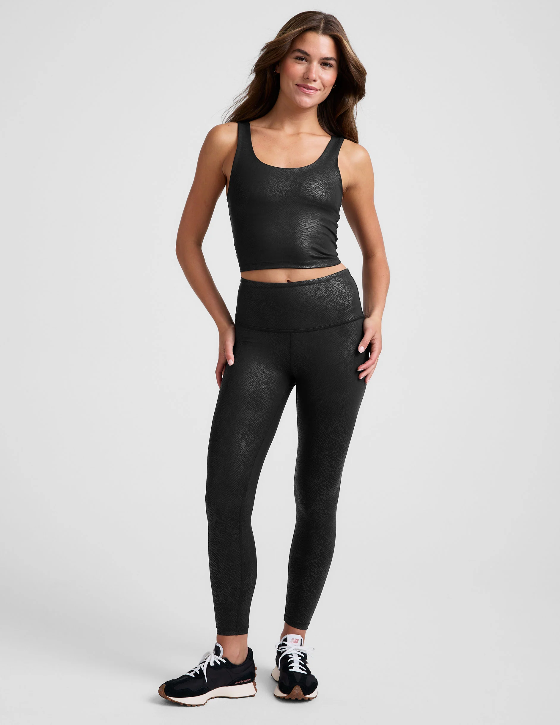 PowerShine Viper High Waisted Midi Legging - Image 5